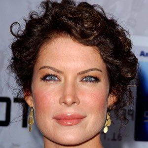Lara Flynn Boyle image 5