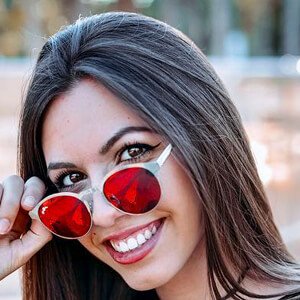 Lara Fructuoso image 5