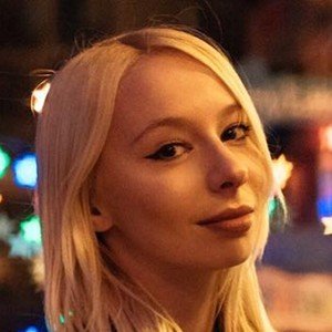 Larissa Guerrini, 29 (Instagram Star)