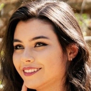 Larissa Liveir, 23 (Chitarrista)