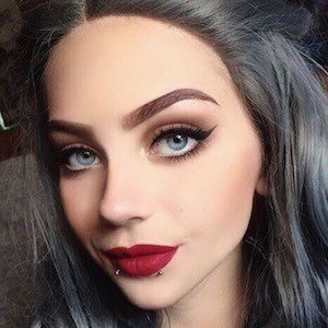 Last Feast of the Wolves, 27 (Instagram Star)