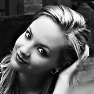 Laura Brehm, 35 (Folk Singer)