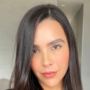 Laura Estrada, 32 (Instagram明星)