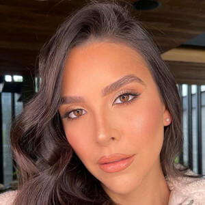 Laura Estrada image 7