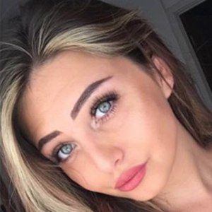 Laura Louise, 30 (Reality Star)