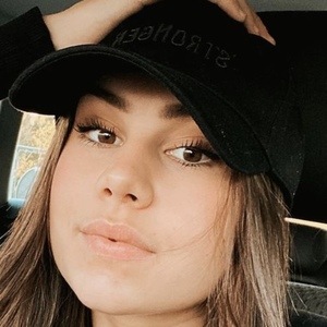 Laura Marie Soons, 21 (TikTok Star)