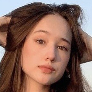 Laura Moane, 19 (Likee 明星)