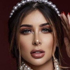 Laura Monroy image 6