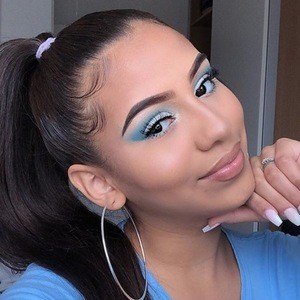 Laura Nicole, 24 (Instagram Star)