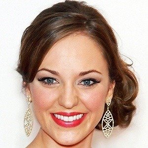 Laura Osnes image 3