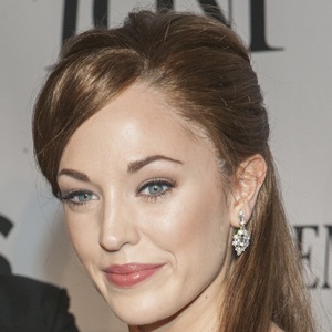 Laura Osnes image 6