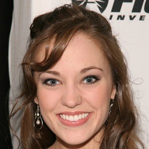 Laura Osnes image 8