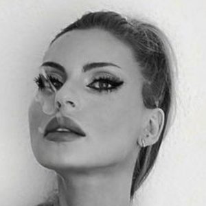 Laura Ray, 30 (Instagram Star)