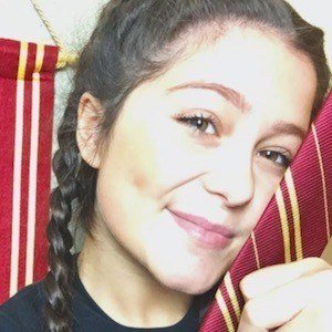 Laura's Always Pottering, 27 (YouTube Star)