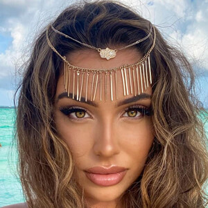 Lauren Blake image 12