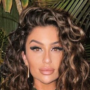 Lauren Blake image 8