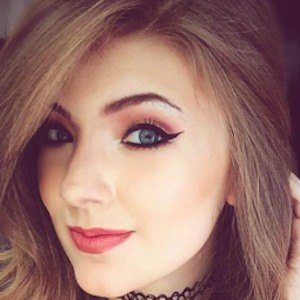 Lauren Bonnell, 28 (Pop Singer)