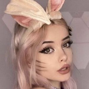 Lauren Burch, 24 (TikTok Star)