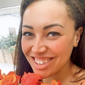 Lauren Burchell, 33 (现实之星)