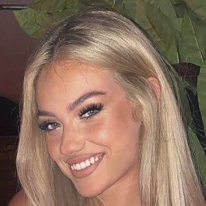 Lauren Burton, 22 (TikTok Star)