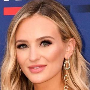Lauren Bushnell Lane, 34 (Star de la réalité)