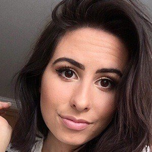 Lauren Cimorelli, 25 (流行歌手)
