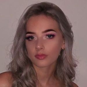 Lauren Kearns, 22 (TikTok Star)