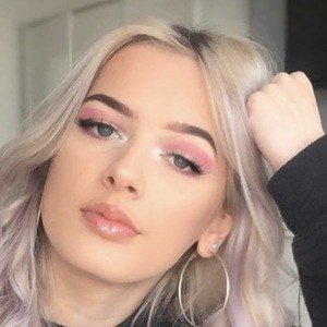 Lauren Kearns, 22 (TikTok Star)