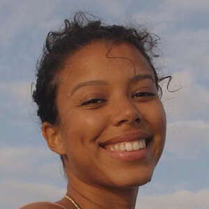 Lauren Lewis, 34 (Ngôi sao truyền hình thực tế)