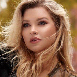 Lauren O'Leary, 38 (Makeup Artist)