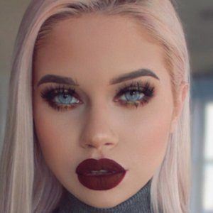 Lauren Rohrer, 35 (Instagram Star)