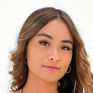 Lauren Tong, 23 (TikTok Star)