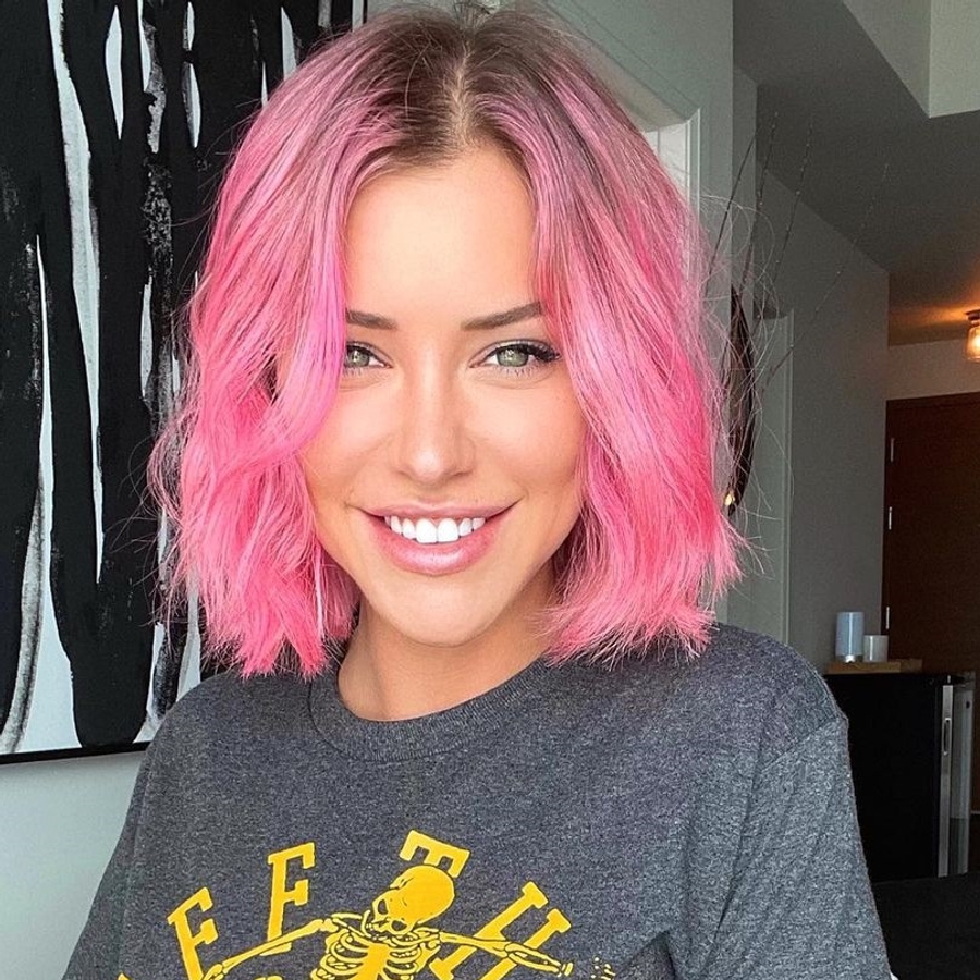 Laurence Bédard (Instagram Star) - Age, Birthday, Bio, Facts, Family