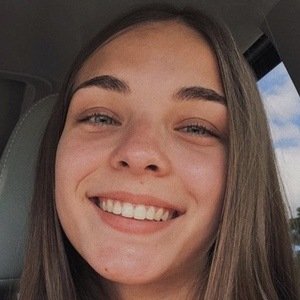 Laurie Girard, 21 (Estrella de TikTok)