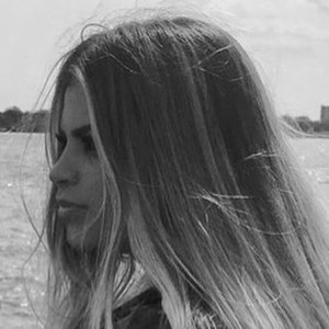 Laurin Naemi, 25 (TikTok明星)