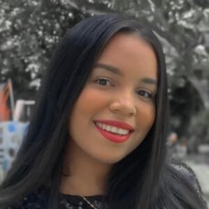 Laurysa Victoria image 2