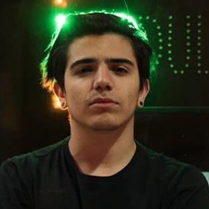 Lauti Vera, 26 (YouTube Star)