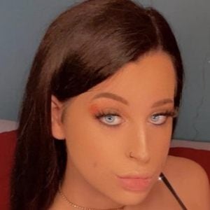 Layla Contreras, 24 (TikTok明星)