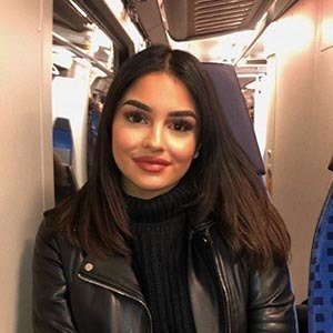 Layla Erincik, 23 (Instagram Star)