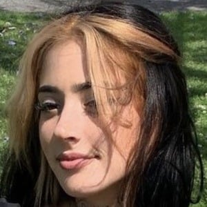 Layla Steinle, 26 (Instagram Star)