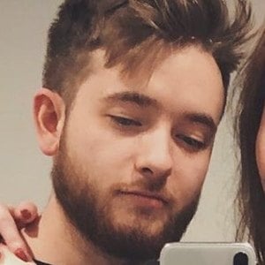 LazerzZHD, 28 (YouTube明星)