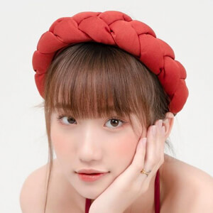 Le Thi Khanh Huyen image 9