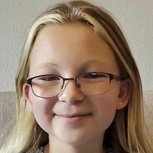 Leah from Magic Box, 12 (YouTube Star)