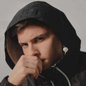 Lean Riccio, 28 (YouTube明星)