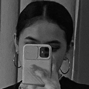 Leana Beatrice, 23 (TikTok Star)