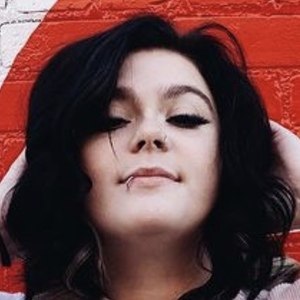 Leanna Firestone image 5