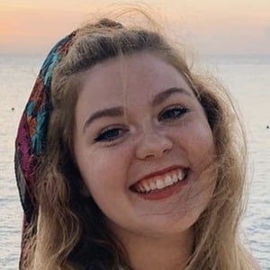 Leanna Firestone, 24 (TikTok Star)