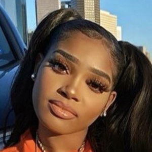 Lebra Jolie, 31 (Rapper)