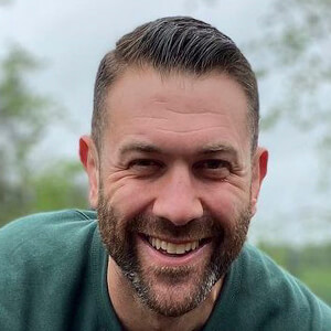 Lee Asher, 37 (Instagram Star)