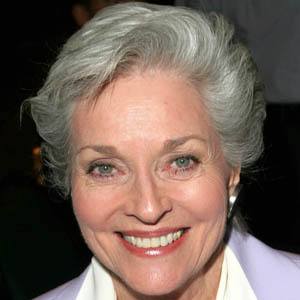 Lee Meriwether image 7
